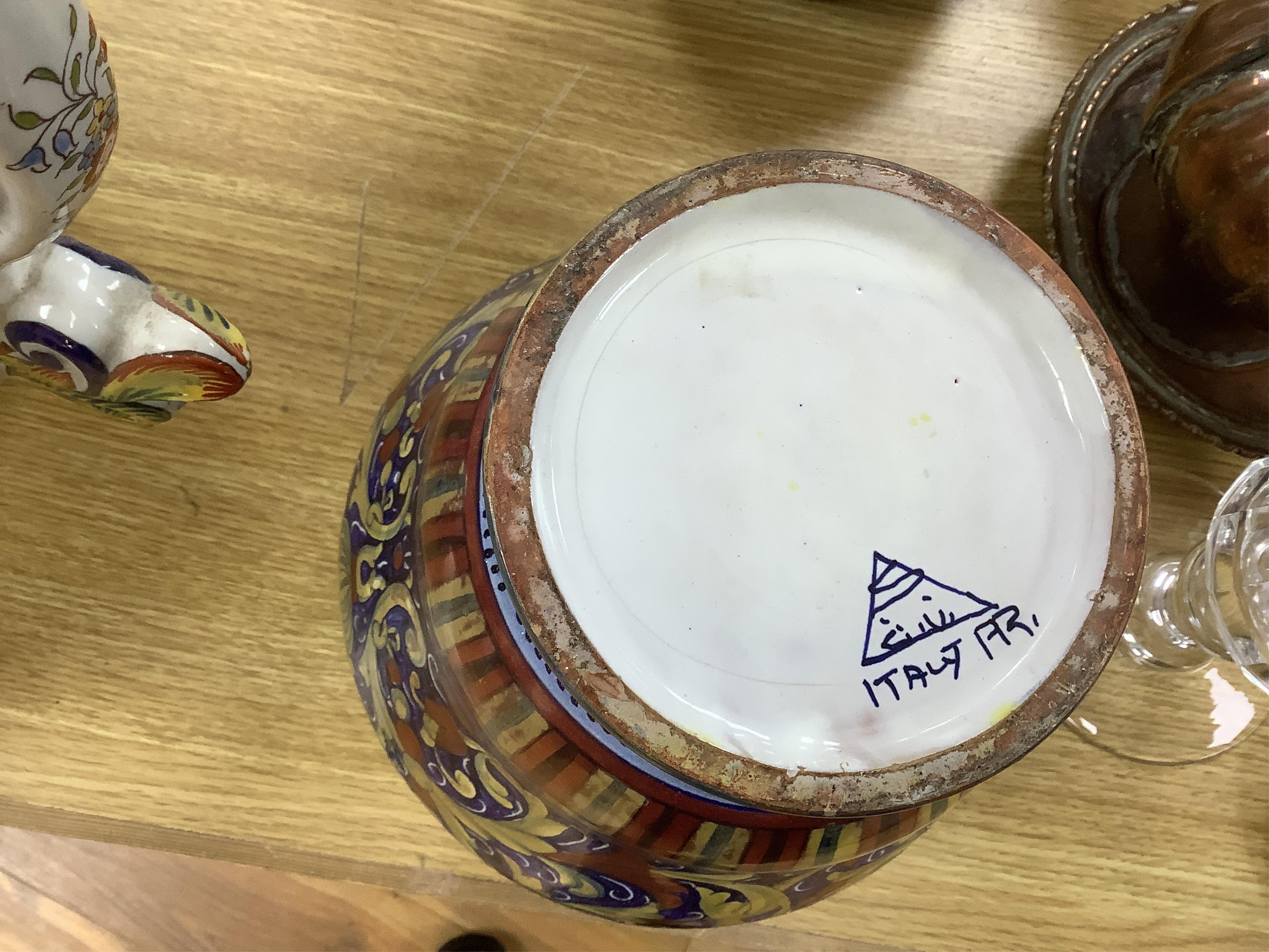 An Italian tin glazed pottery jar and cover, 30cm